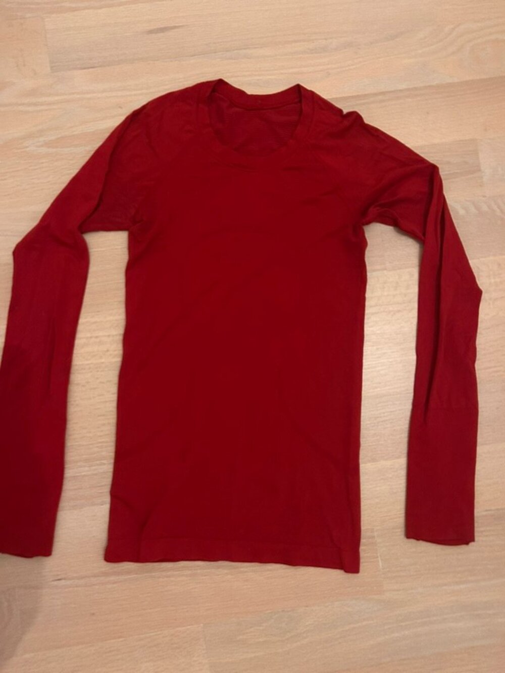 Lululemon Swiftly Tech Long Sleeve Shirt, size 2, red